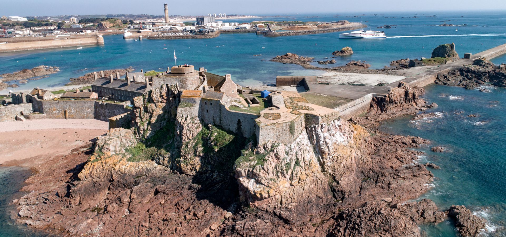 Vue aérienne du château Elizabeth - Elizabeth Castle
