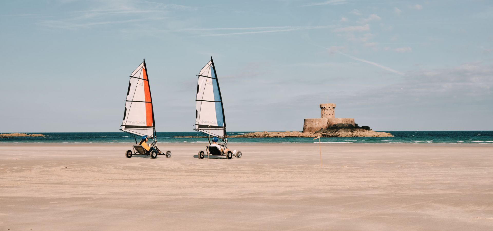 char à voile sur la plage de St Ouen