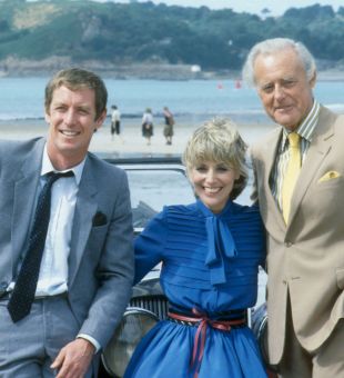 Picture shows - John Nettles as Jim Bergerac , Deborah Grant as Deborah Bergerac and Terence Alexander as Charlie Hungerford in series three of the drama 