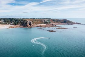 Ouaisnu00e9 Bay shoreline from above