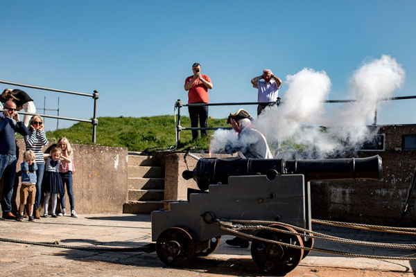 canon au château Elizabeth