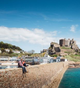 Mont Orgueil ensoleillé