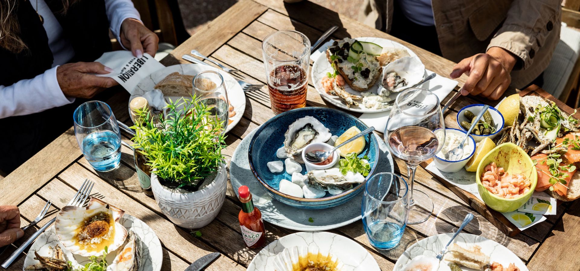 People eating seafood at SeymourInn